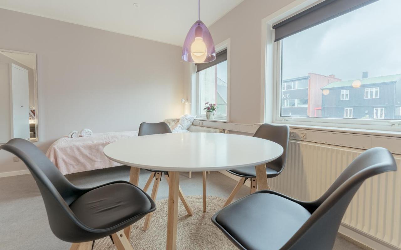 Torsgota Guesthouse - In The Heart Of Tórshavn Zewnętrze zdjęcie